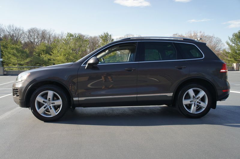 2012 Volkswagen Touareg TDI Sport | Zoom Auto Group - Used Cars New Jersey