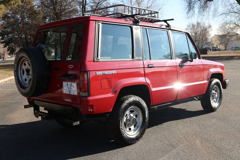 1988 Isuzu Trooper Photos