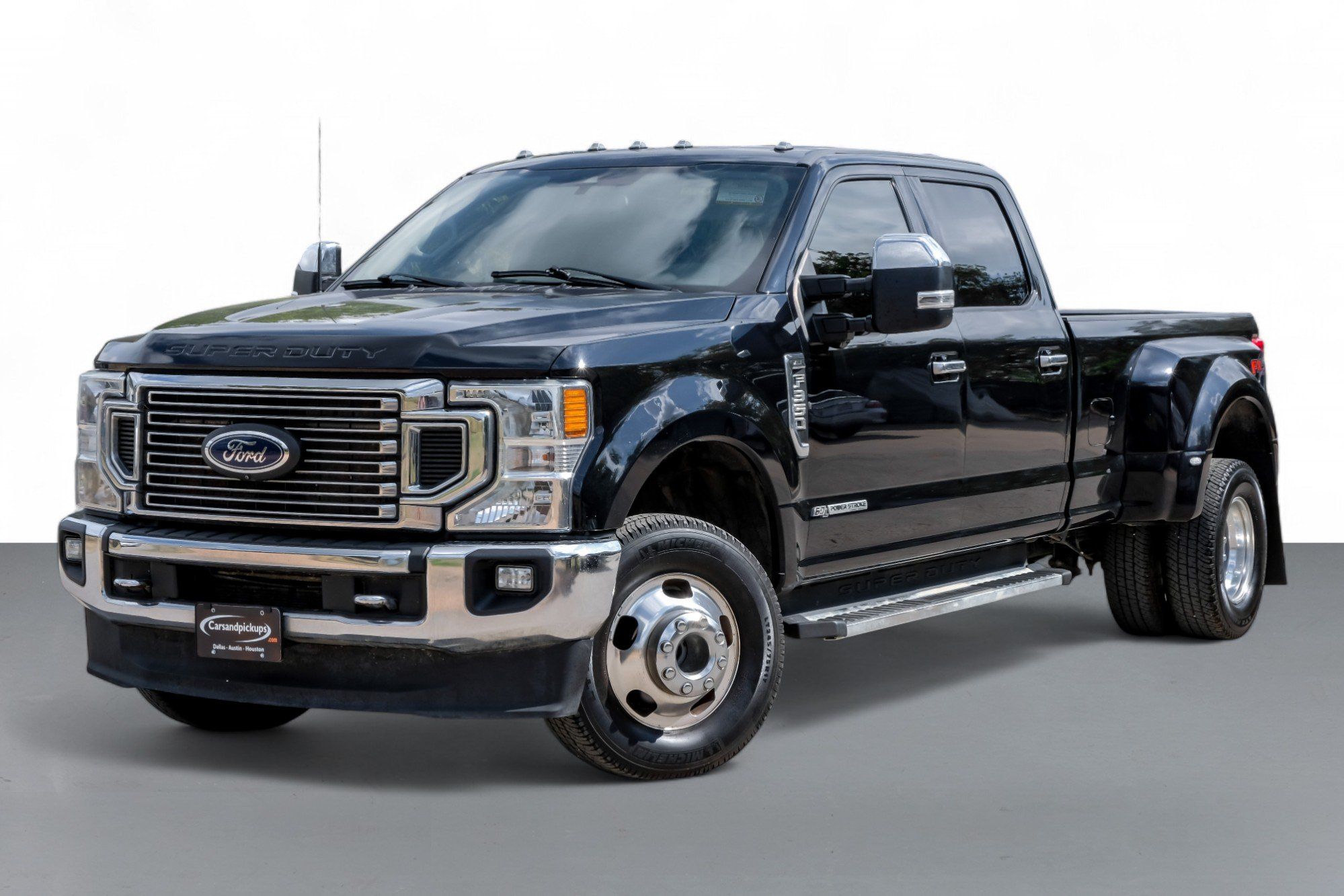 2022 Ford F-350 XLT photo 2