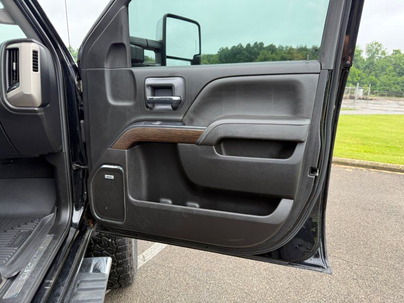 2019 GMC Sierra 3500 Denali HD Denali - Photo 21