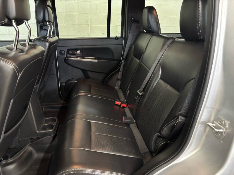 2012 Jeep Liberty Limited Jet Edition - Photo 16