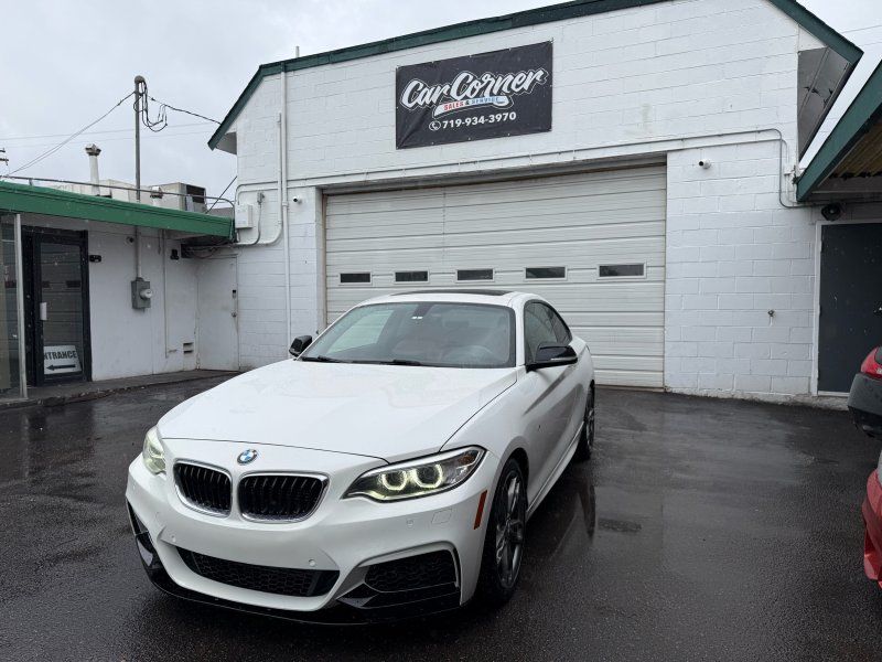 2014 BMW 2 Series M235i Coupe's photo