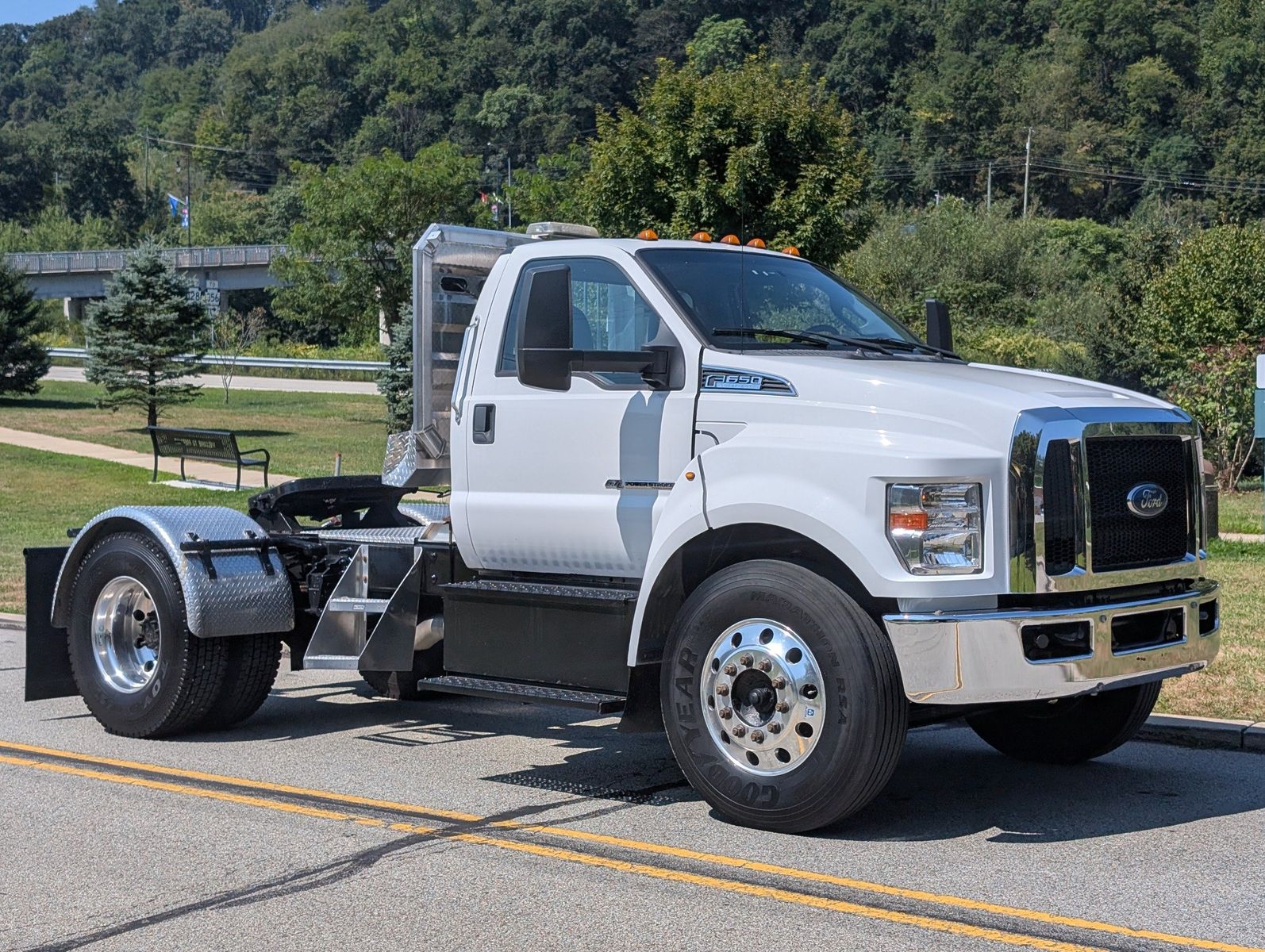 2018 Ford F-650 Super Duty 4