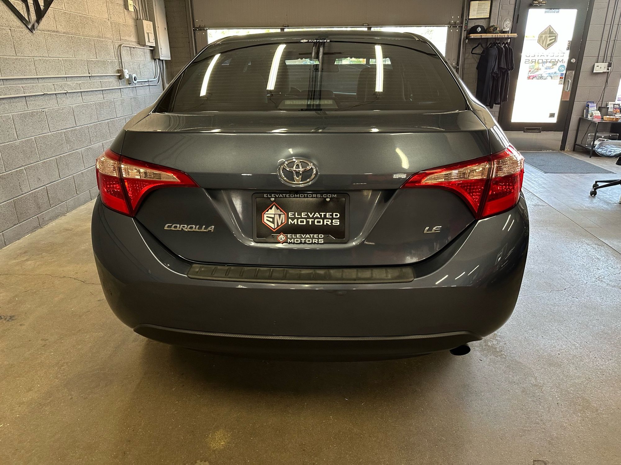 2018 Toyota Corolla LE photo 6