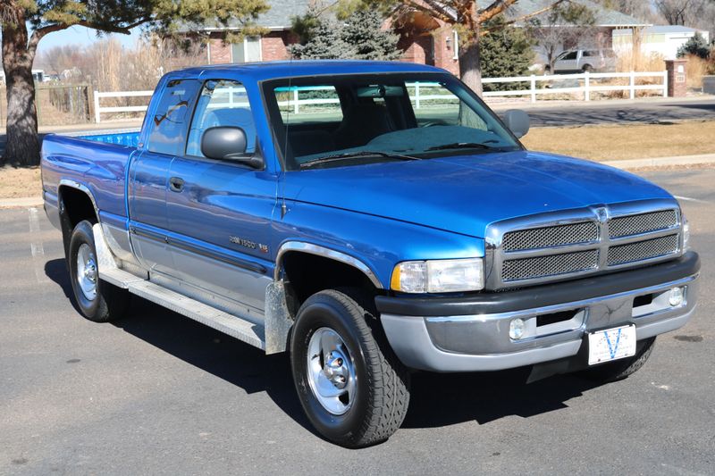 2000 Dodge Ram Pickup 1500 Photos