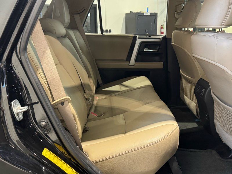 2015 Toyota 4Runner SR5 Premium, photo 16