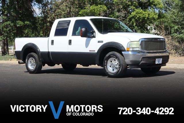 White 2004 Ford F-350 Super Duty Pickup Truck Rear-Wheel Drive 6-Speed Manual