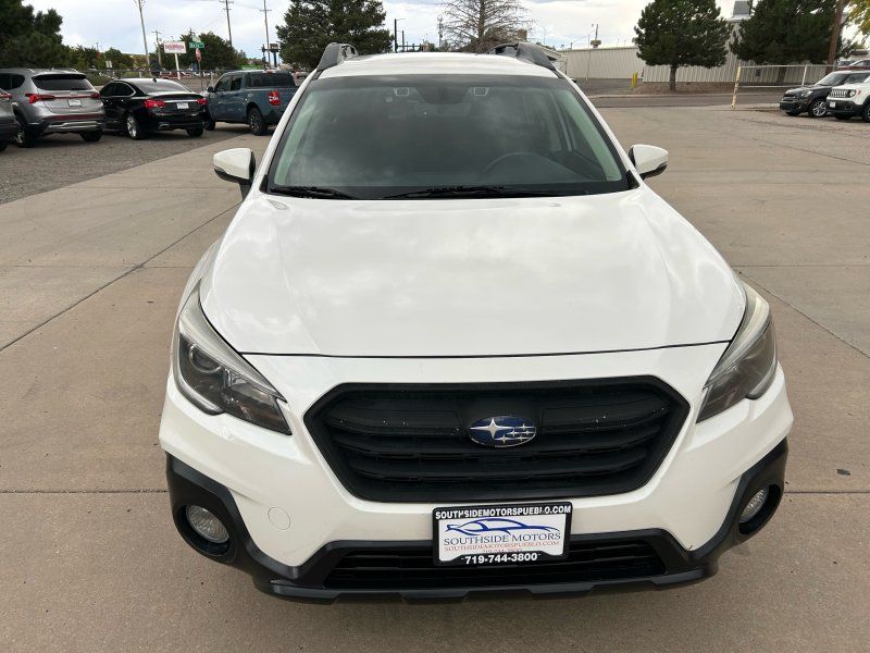 2019 Subaru Outback 2.5i Premium photo 2