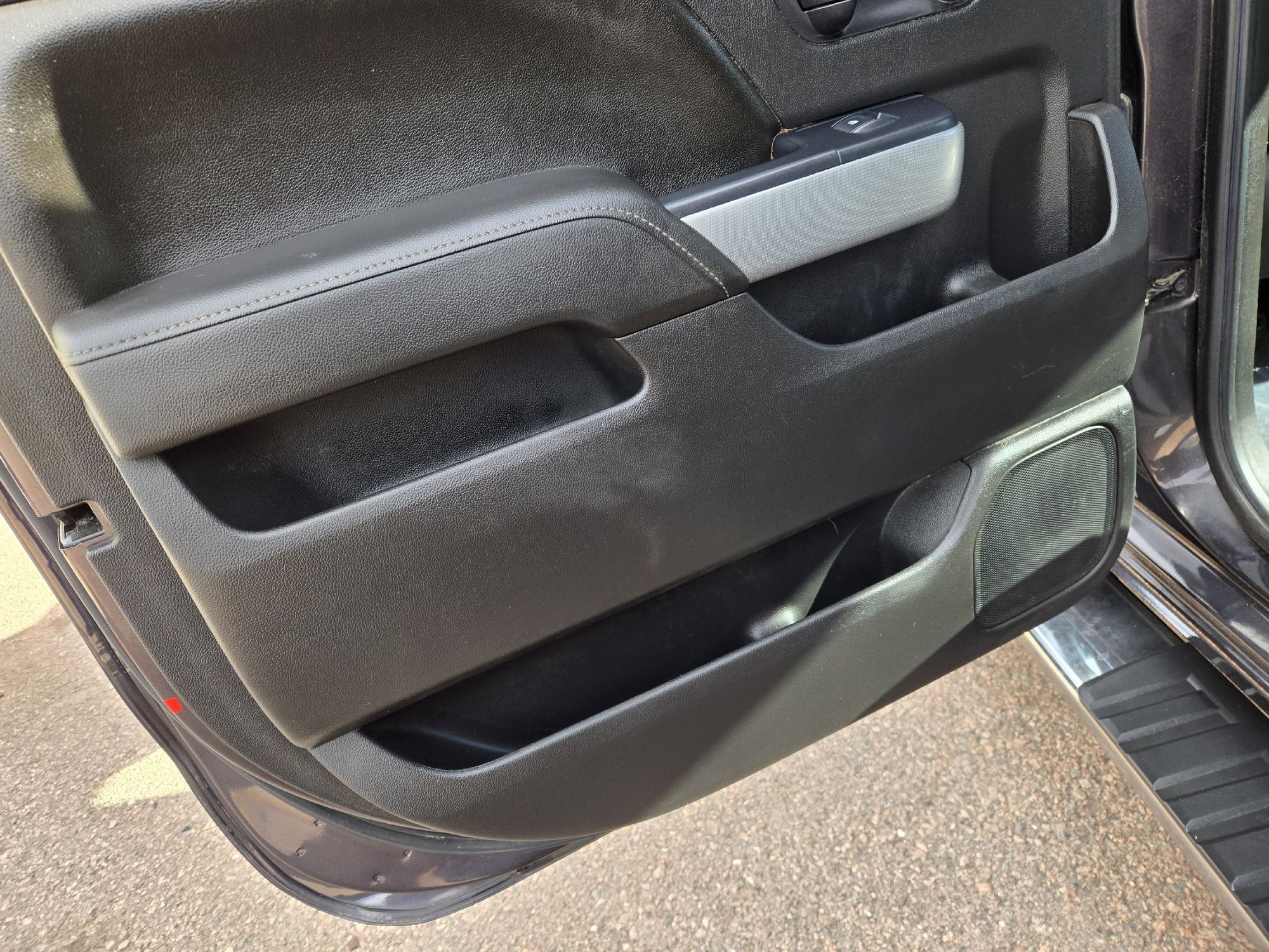 2015 Chevrolet Silverado 2500HD LTZ photo 18