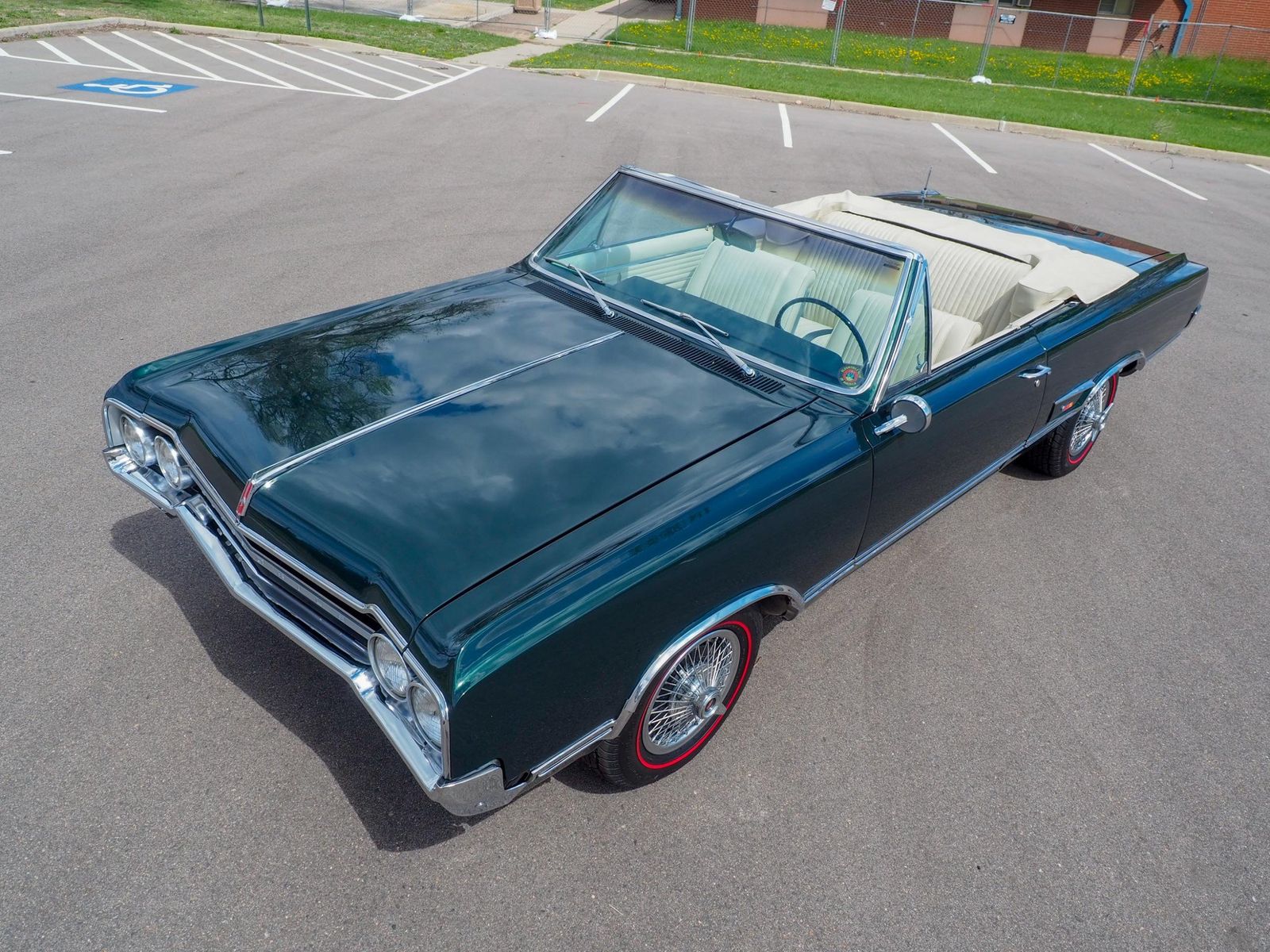 1965 Oldsmobile Cutlass 16