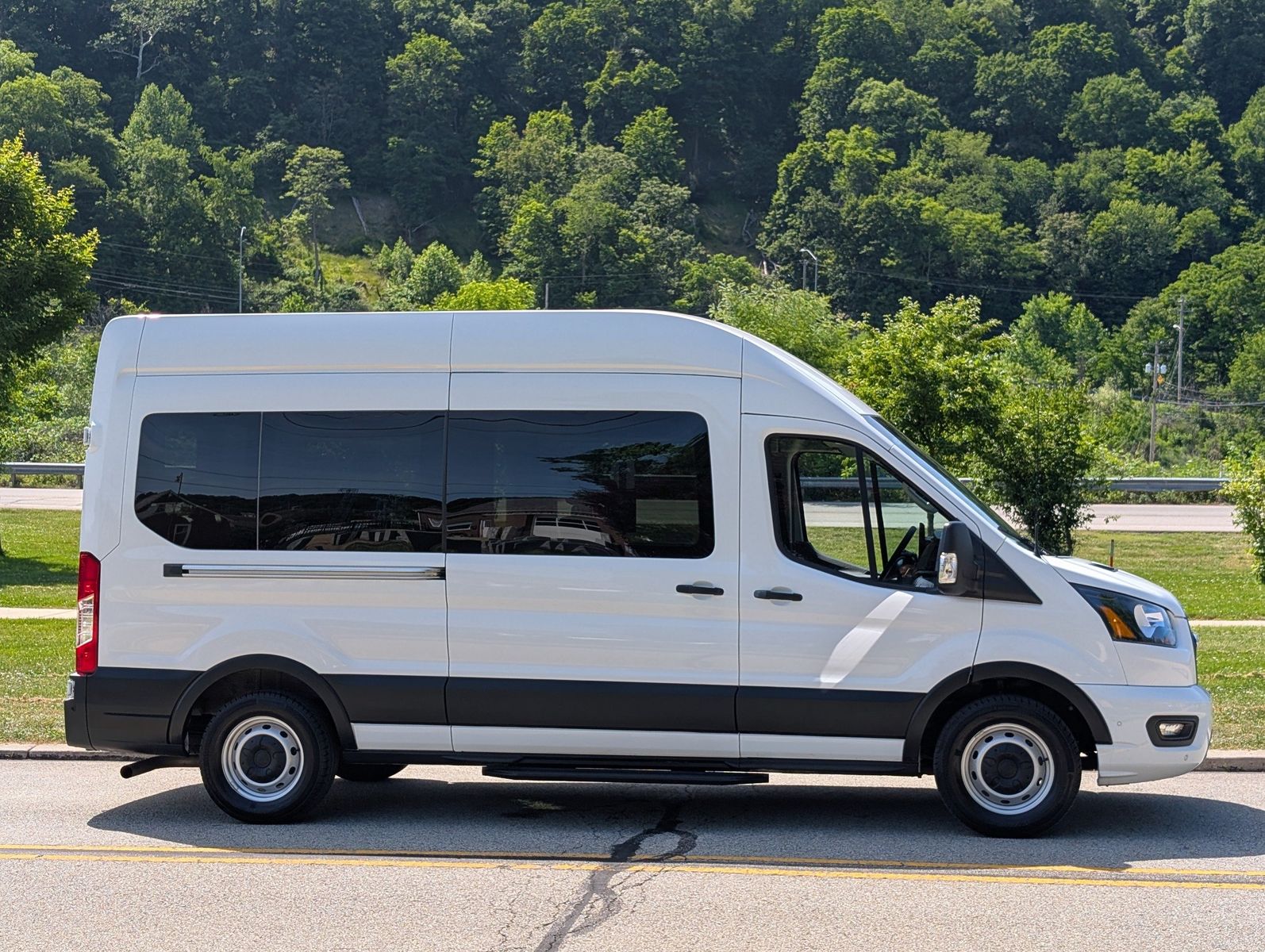 2023 Ford Transit-350 Passenge 4