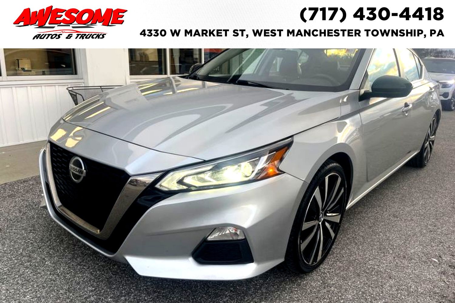 2022 Nissan Altima SR's photo