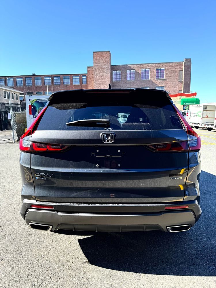 2024 Honda CR-V Hybrid Sport Touring photo 2