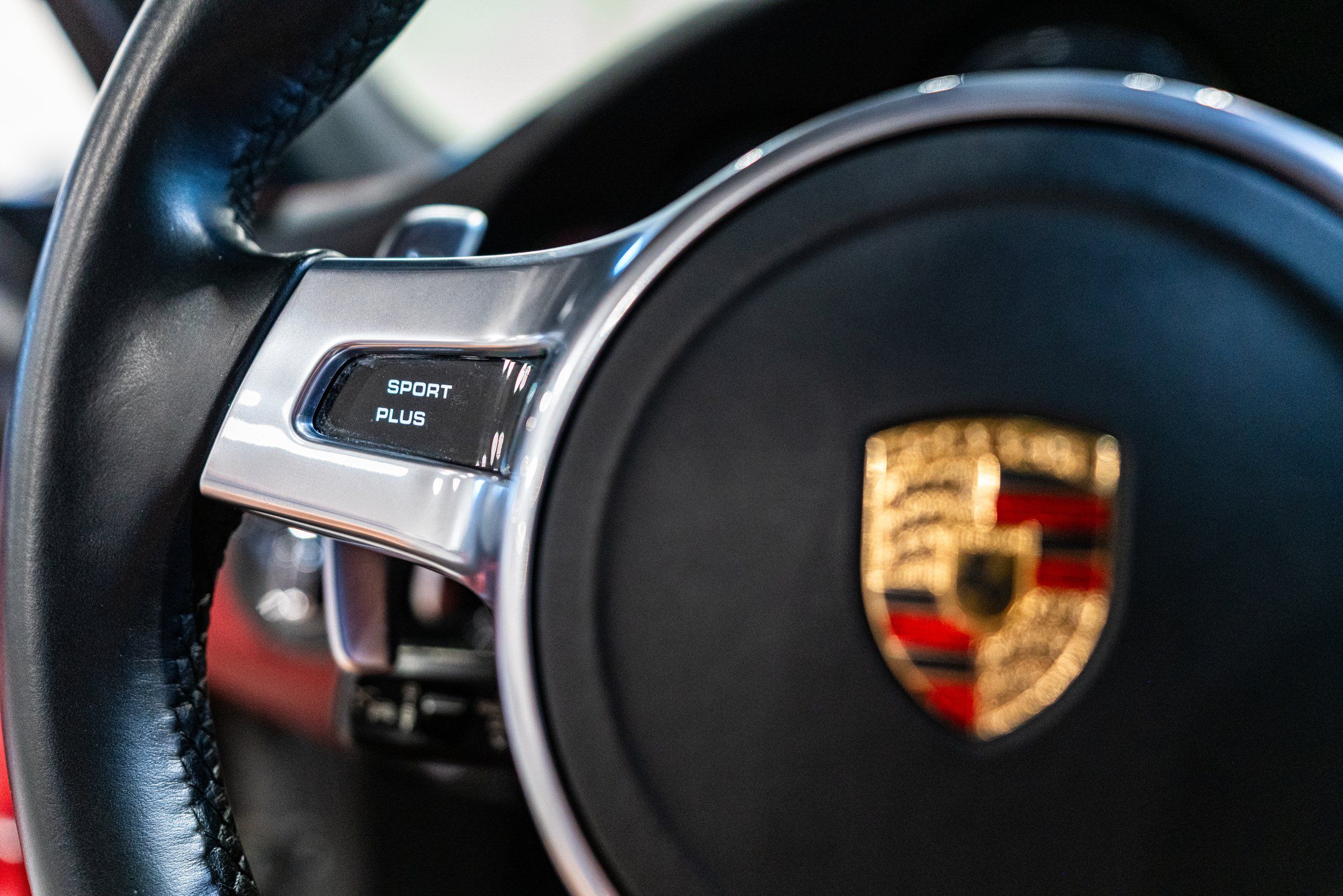 2015 Porsche 911 Turbo S - Photo 34