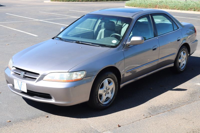 2000 Honda Accord Photos