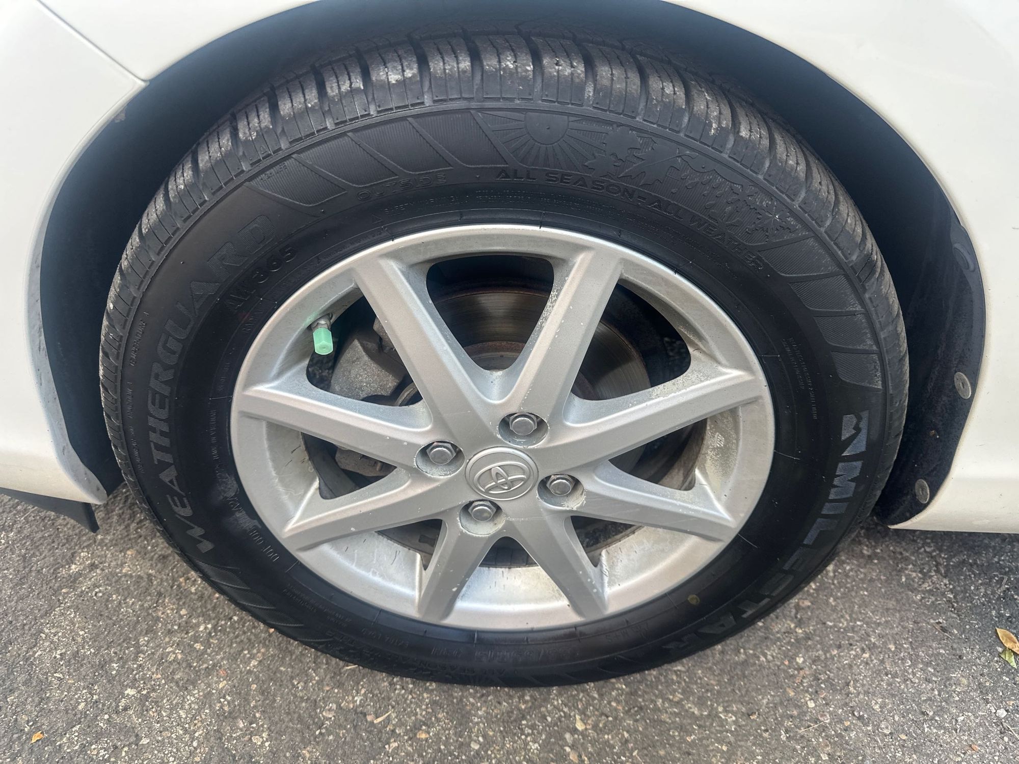 2013 Toyota Prius C Four photo 16