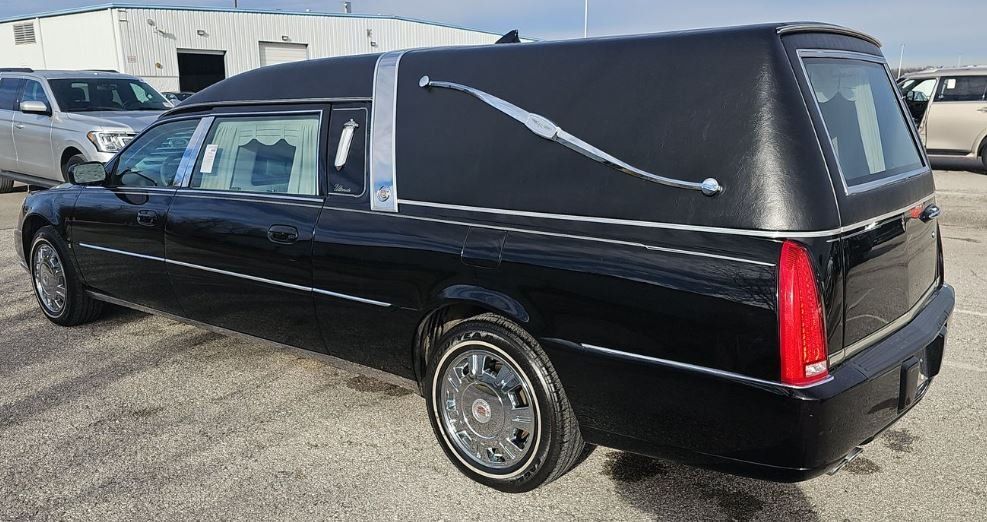2009 Cadillac DTS 3