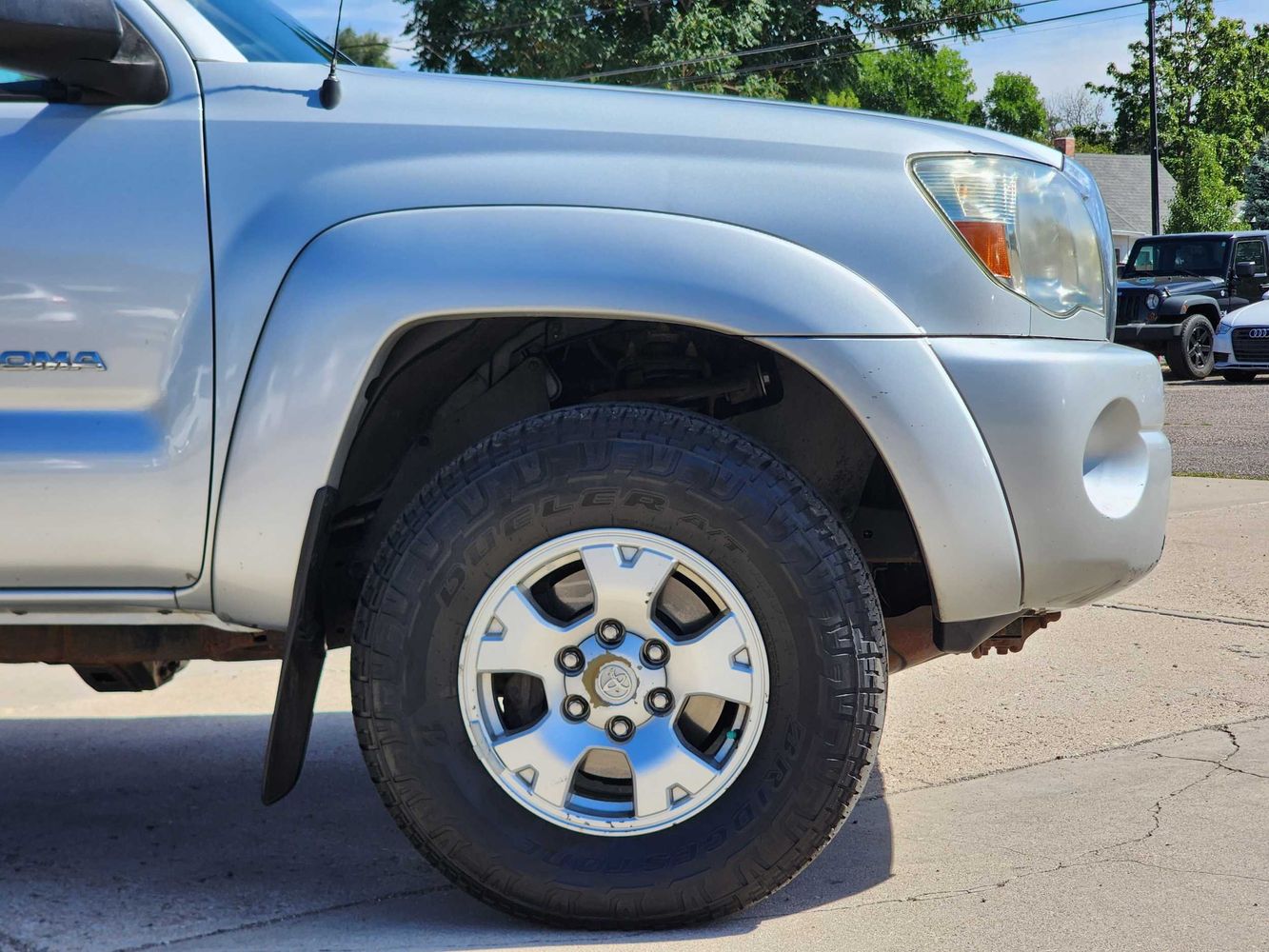 2005 Toyota Tacoma Base photo 13