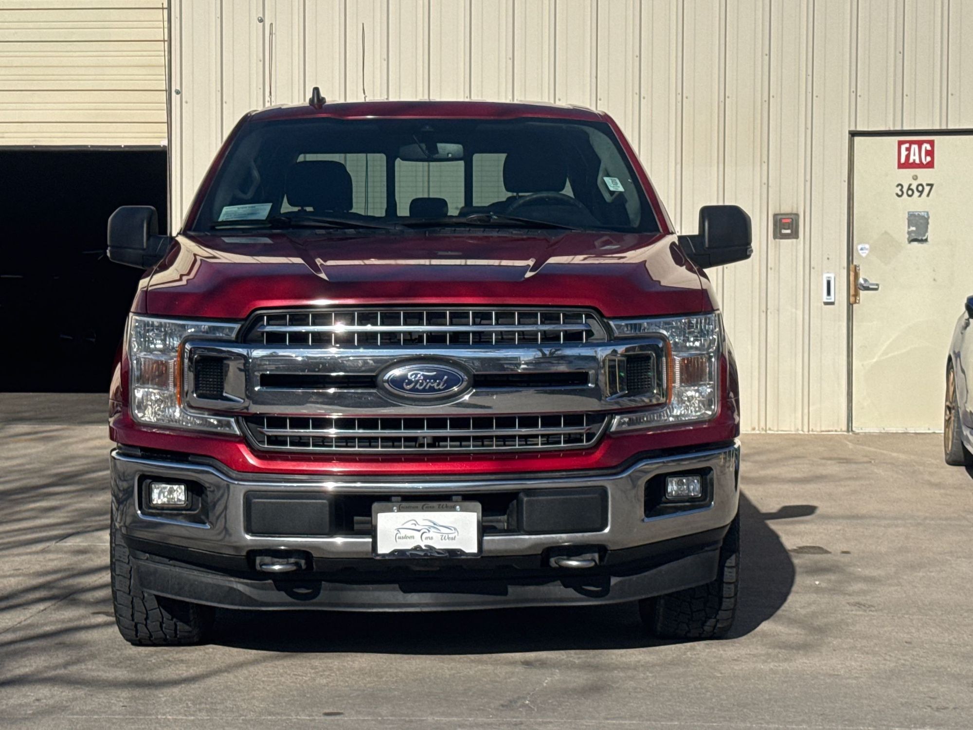 2019 Ford F-150 XLT photo 2