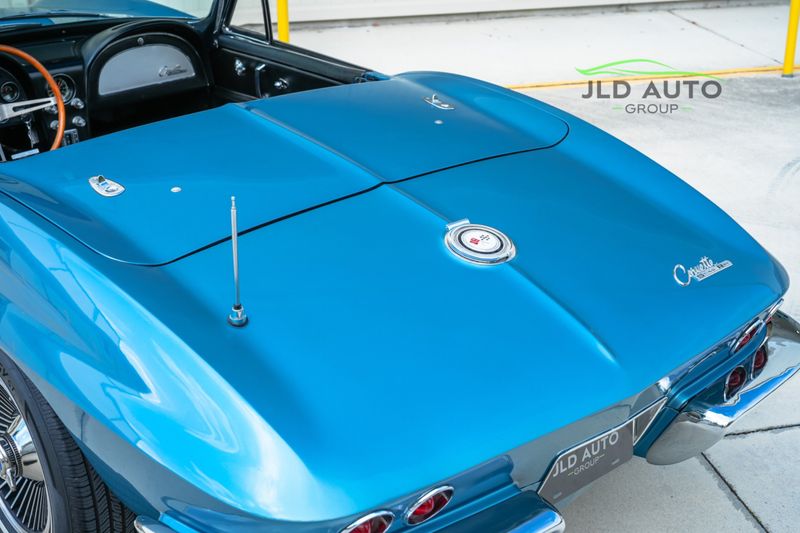コーデリア　  ブルーフルーテッド 1965 Chevrolet Corvette Convertible | JLD AUTO GROUP