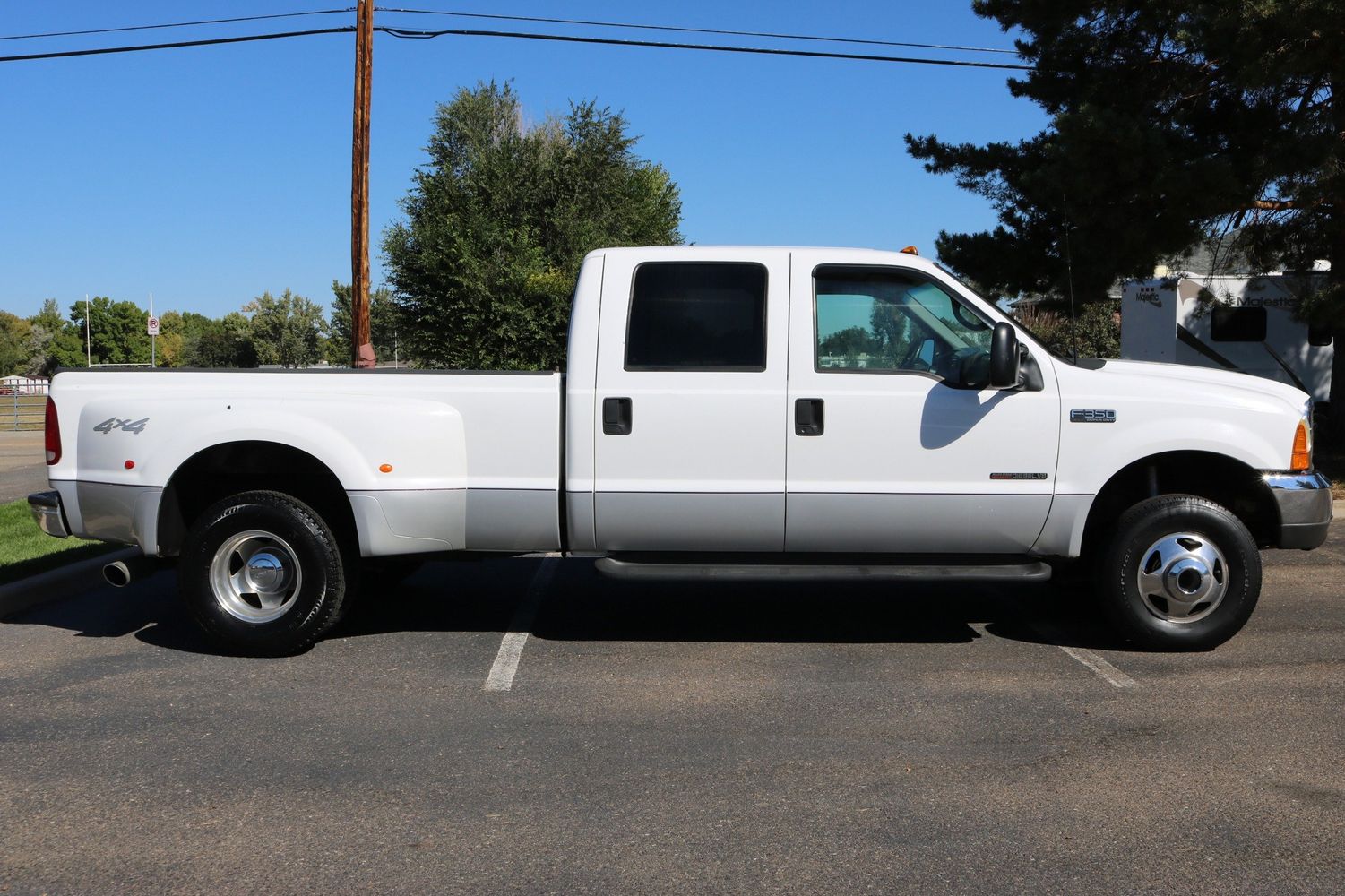 2000 Ford F-350 Super Duty XLT | Victory Motors of Colorado