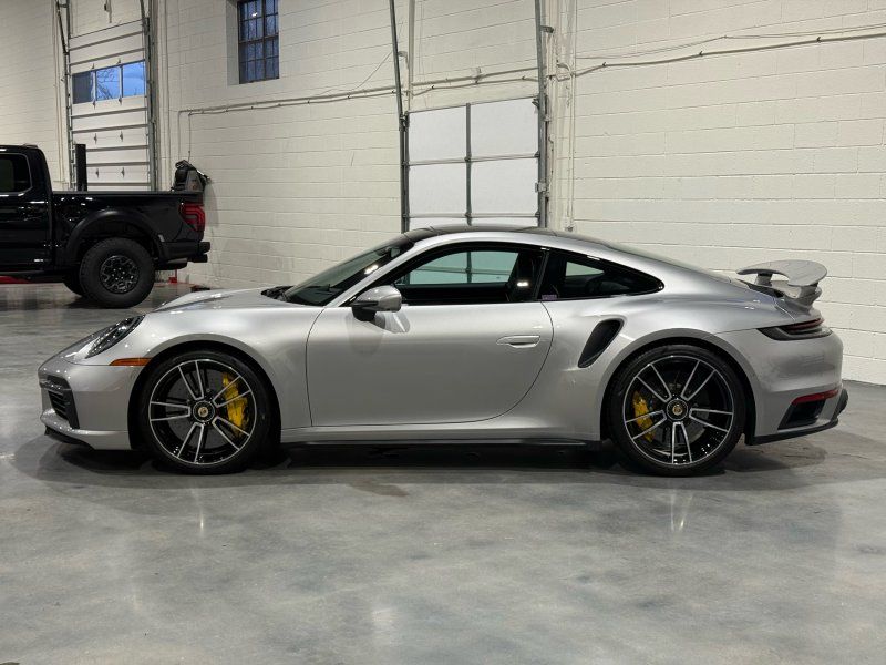 2022 Porsche 911 Turbo S, photo 2