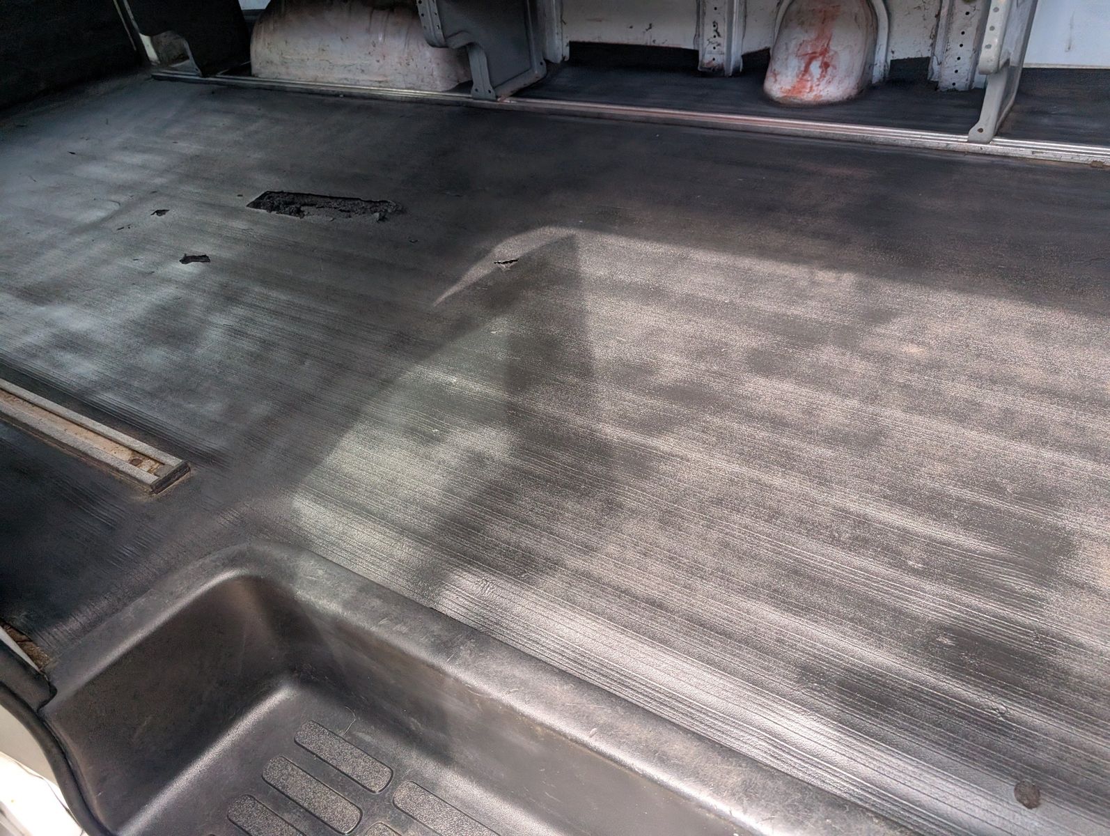 2011 Chevrolet Express 3500 70