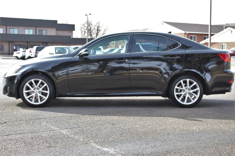 2011 Lexus IS 250 Photos