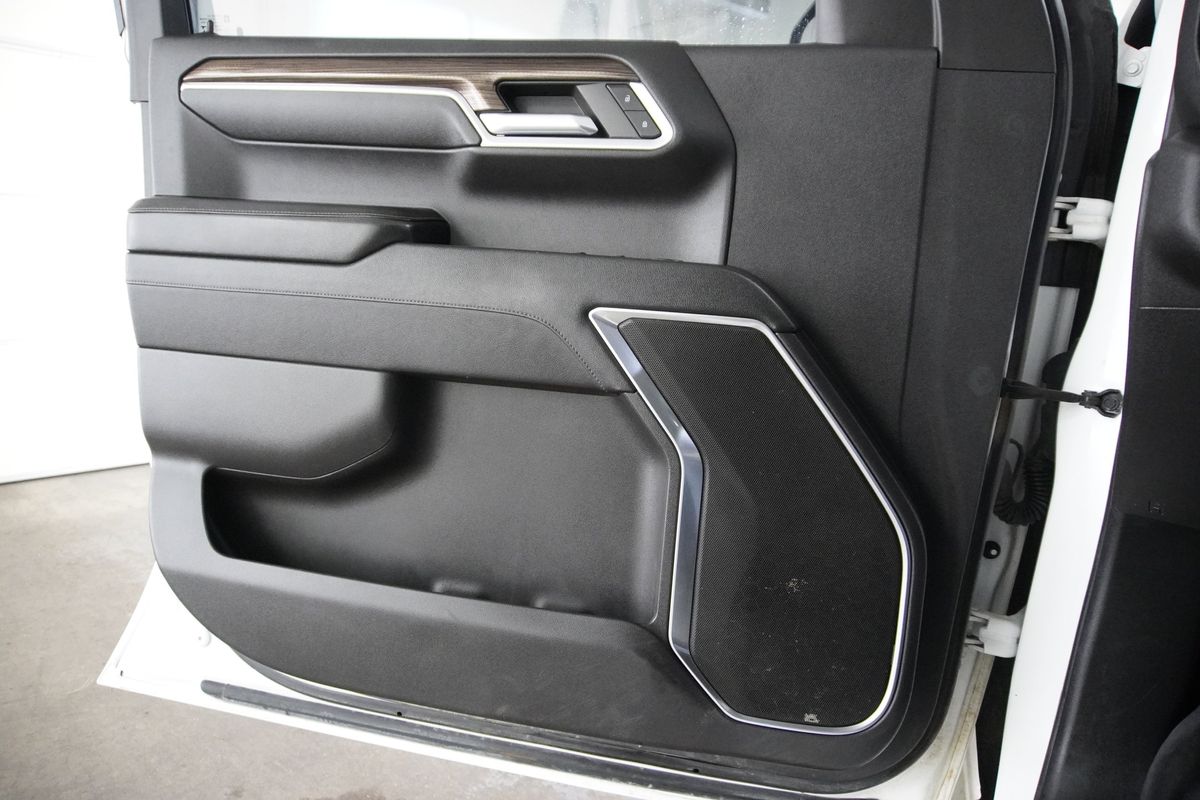 2022 Chevrolet Silverado 1500 4WD Crew Cab Short Bed RST