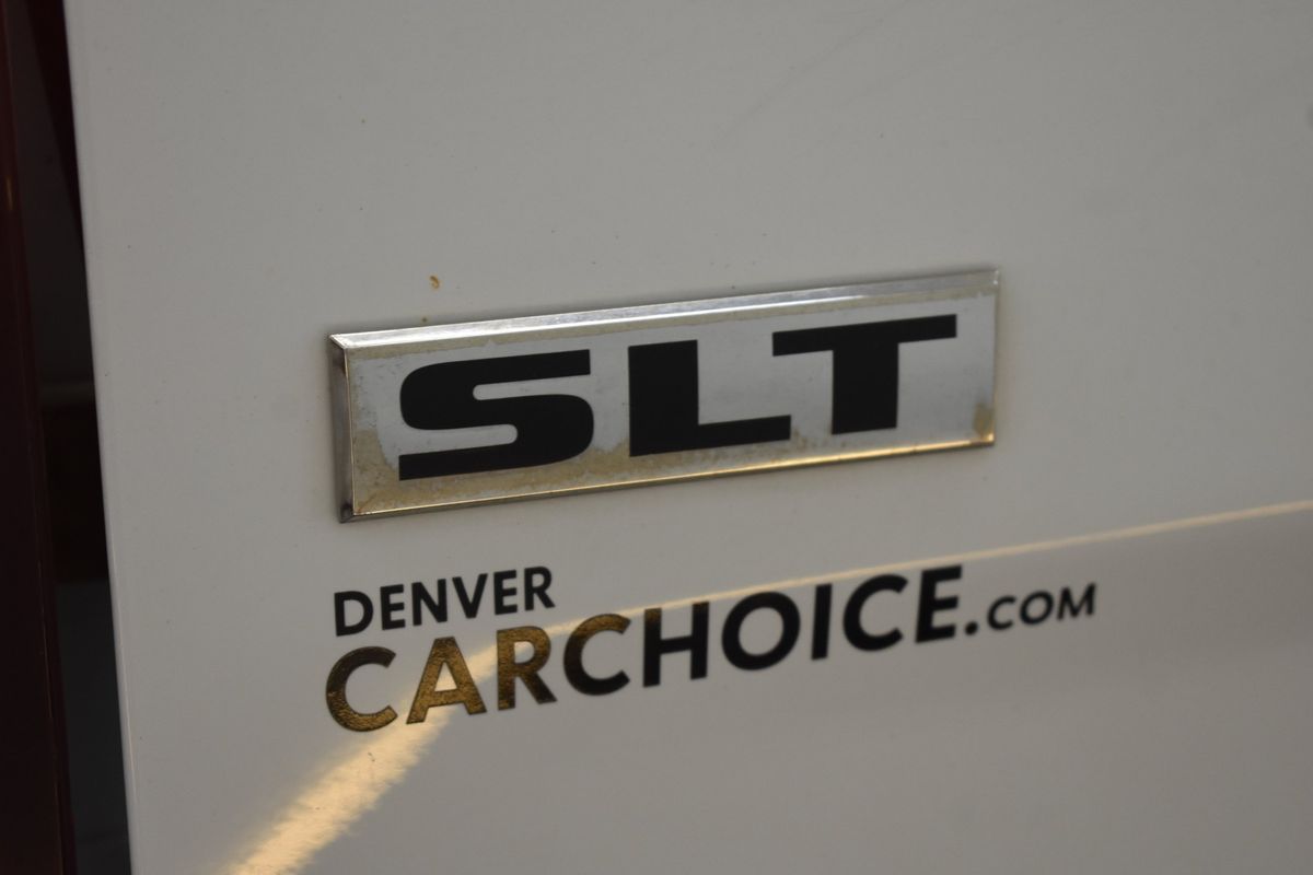 2019 Ram 1500 Classic SLT Crew Cab 4x4 5'7" Box