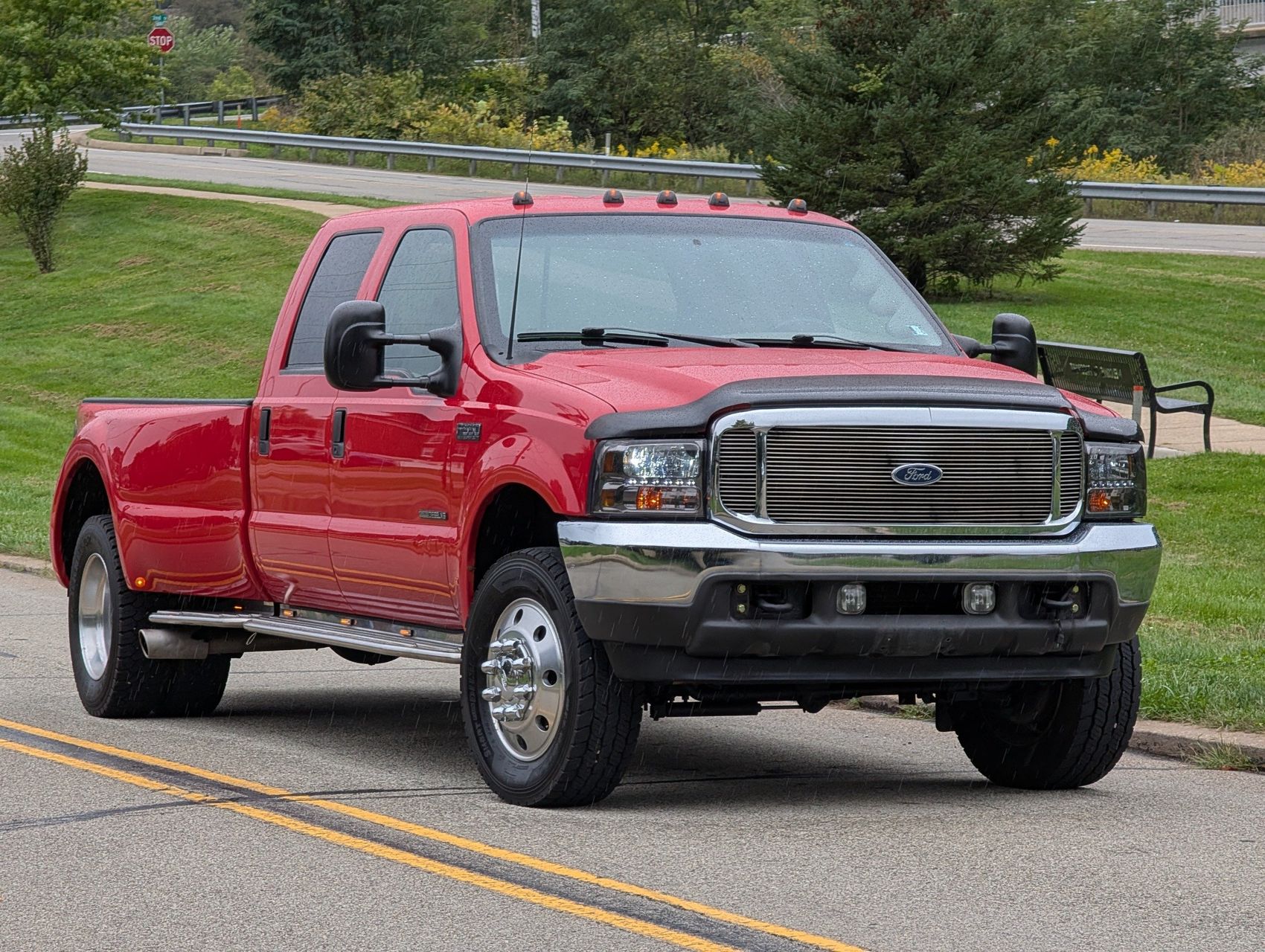 2001 Ford F-550 184