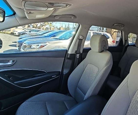 2014 Hyundai Santa Fe GLS photo 10