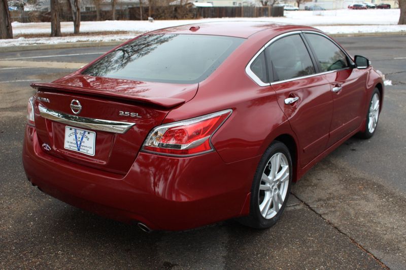 2014 Nissan Altima Photos