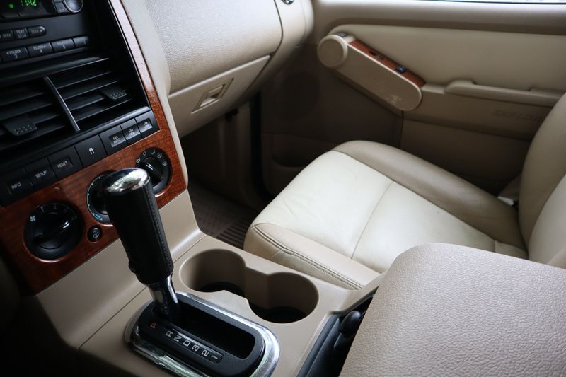 2008 Ford Explorer Eddie Bauer | Victory Motors of Colorado
