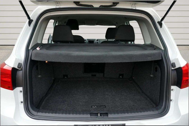 2017 Volkswagen Tiguan S - Photo 10