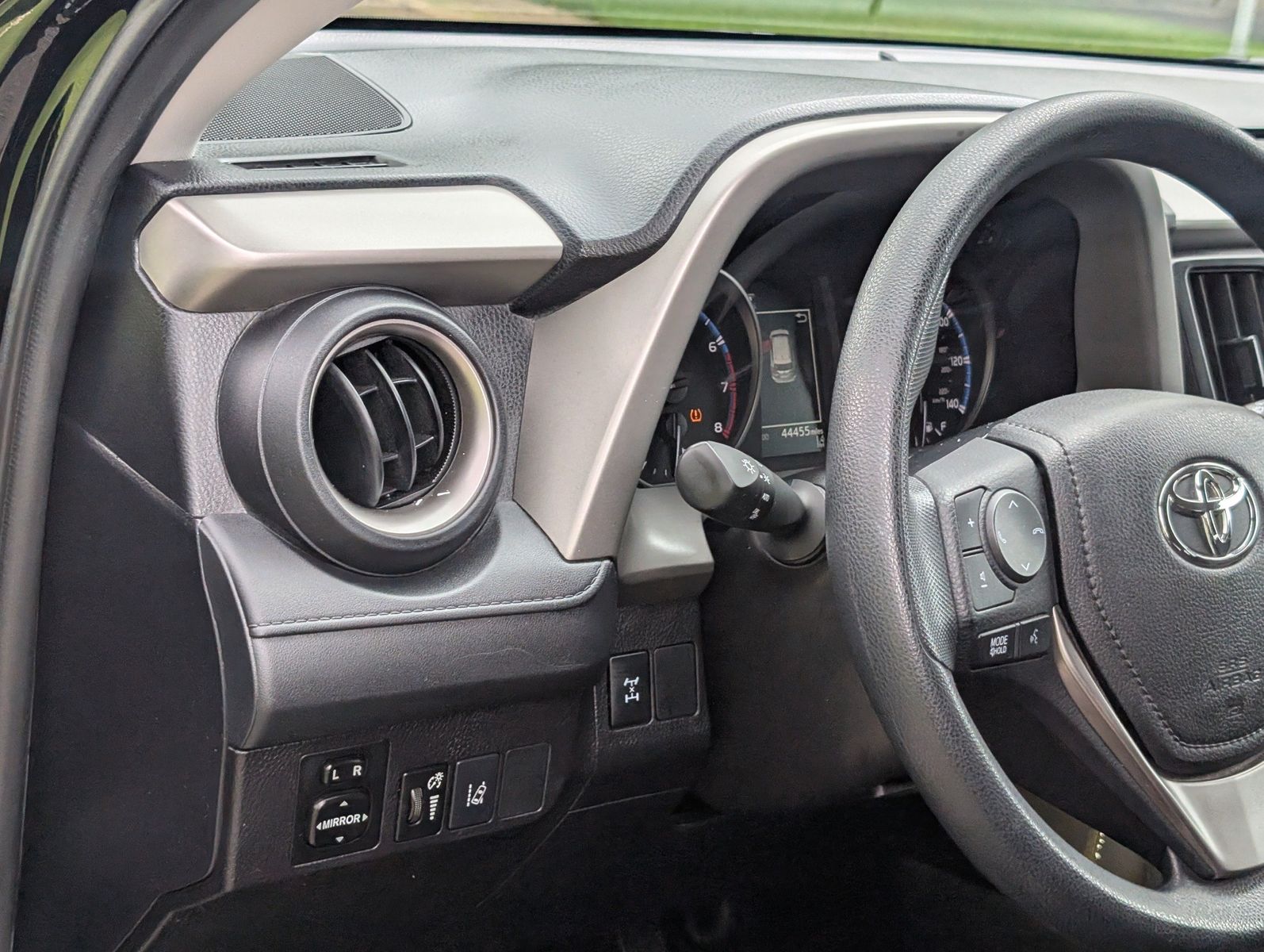2017 Toyota RAV4 41
