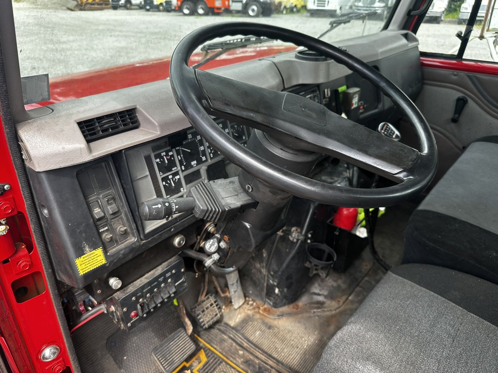 2000 International 4700 21