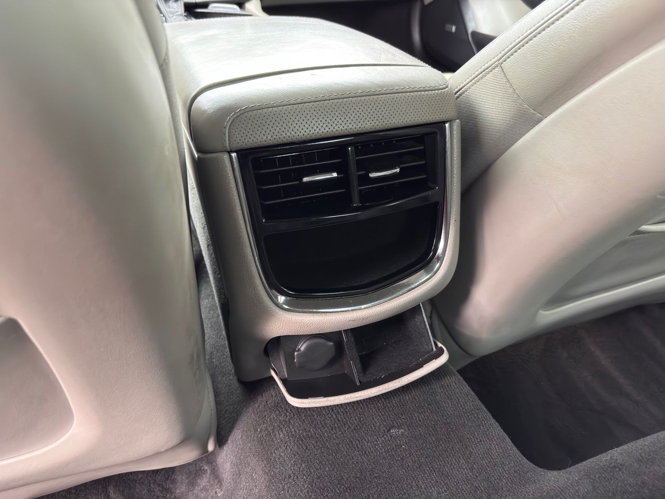 2014 Cadillac CTS Standard photo 27