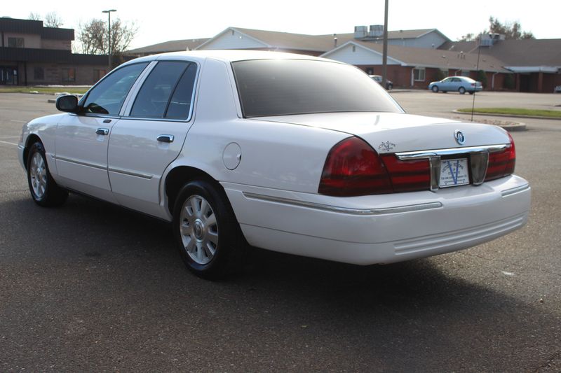 2005 Mercury Grand Marquis LS Premium | Victory Motors of Colorado