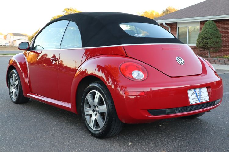 2006 Volkswagen New Beetle Convertib 2.5 PZEV | Victory Motors of Colorado