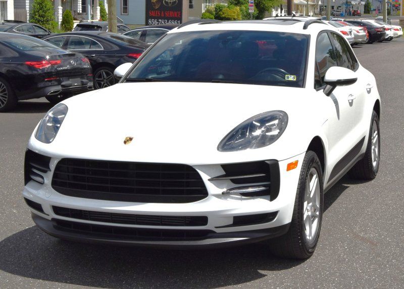 2019 Porsche Macan -'s photo