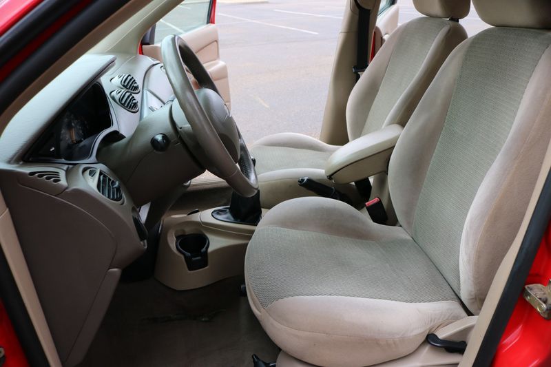 2002 Ford Focus ZX5 | Victory Motors of Colorado