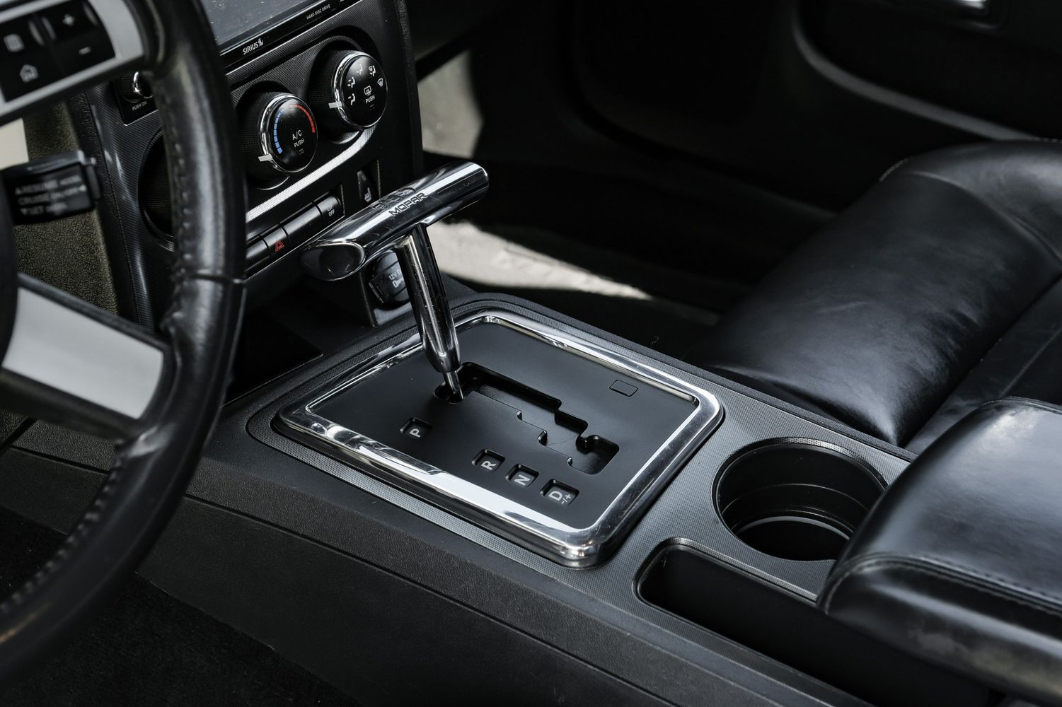 2010 Dodge Challenger R/T photo 21