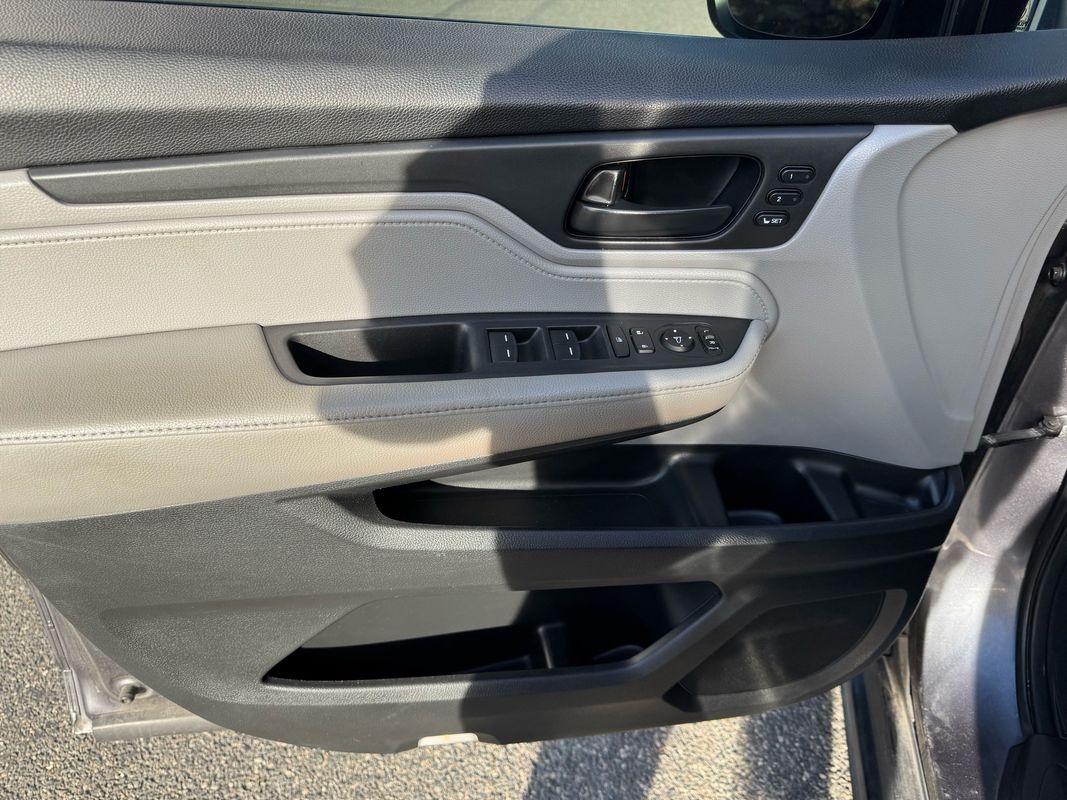 2019 Honda Odyssey EX-L - Photo 23