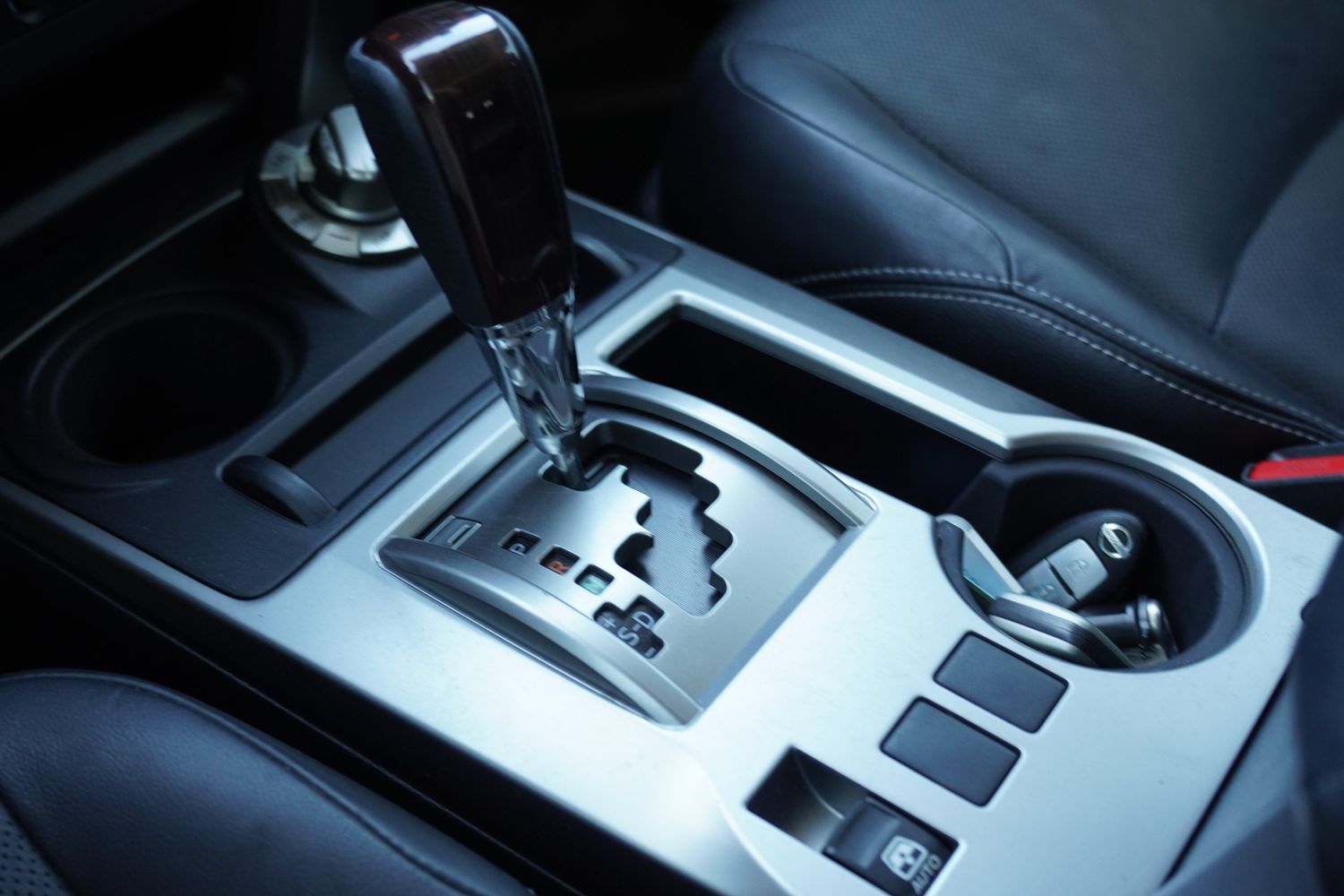 2015 Toyota 4Runner Limited photo 21