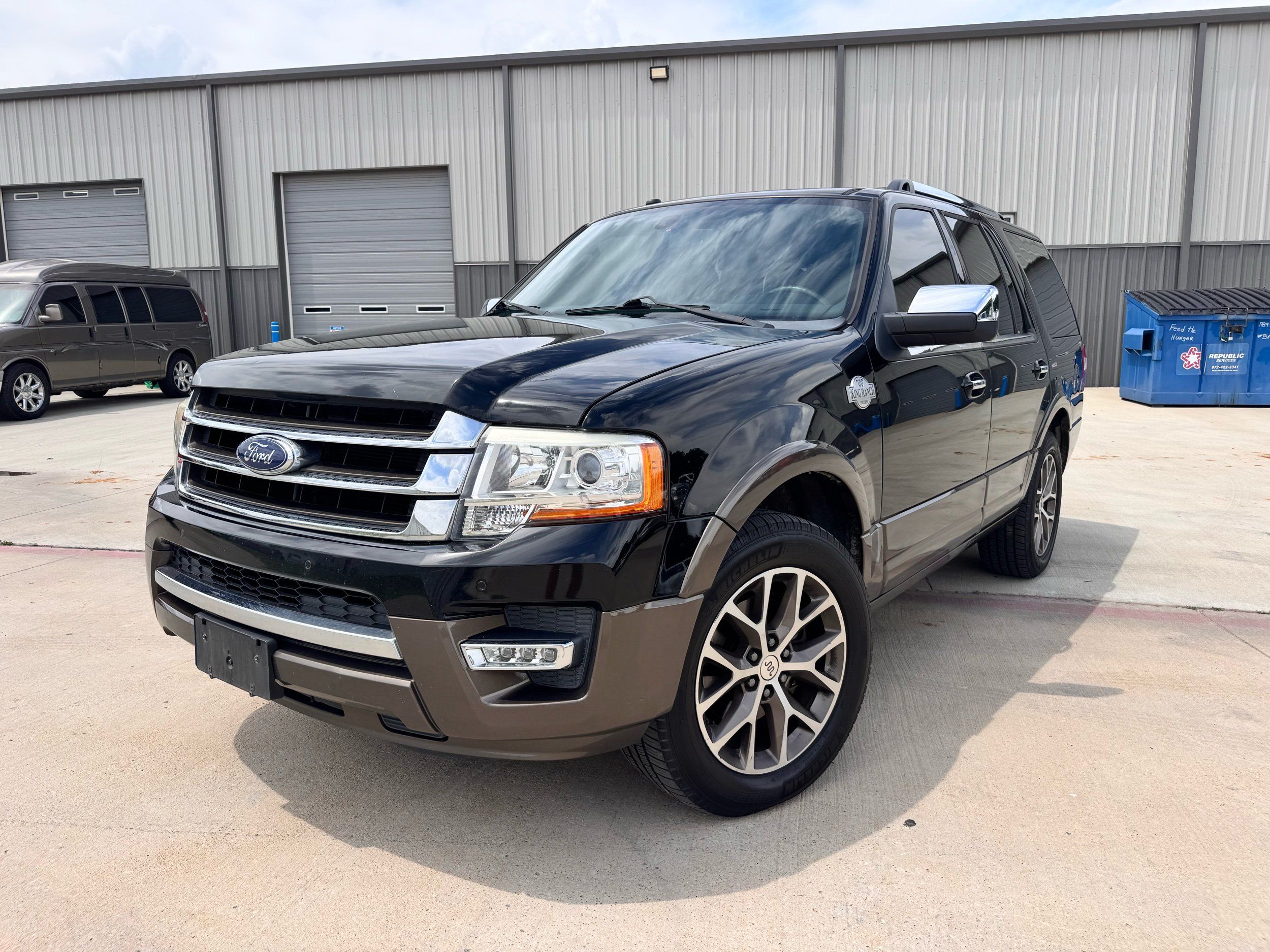 2017 Ford Expedition King Ranch's photo