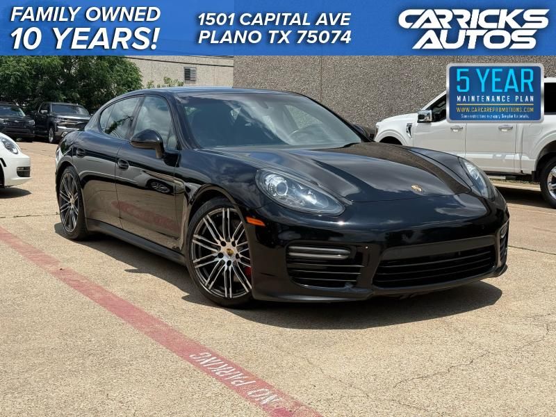 2015 Porsche Panamera GTS's photo