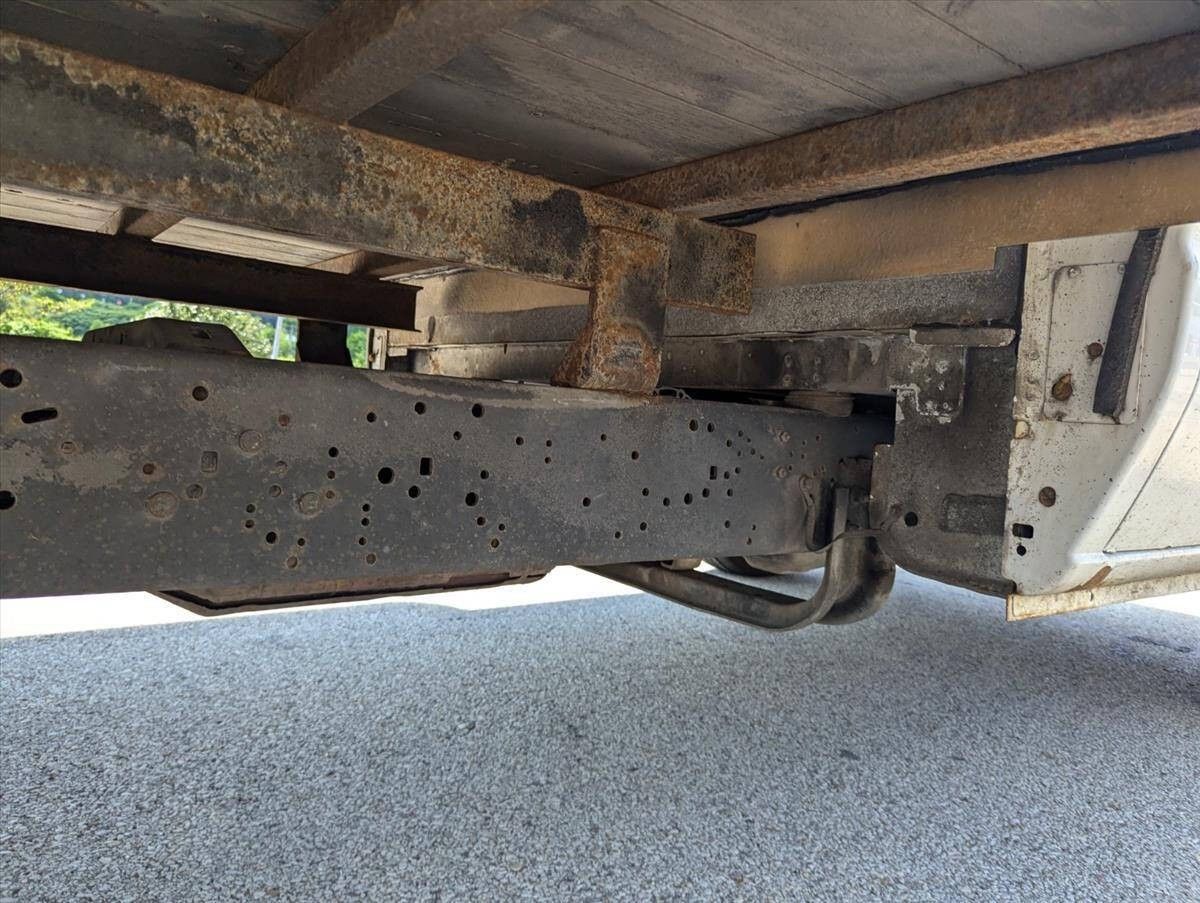 2016 Ford E-Series 28