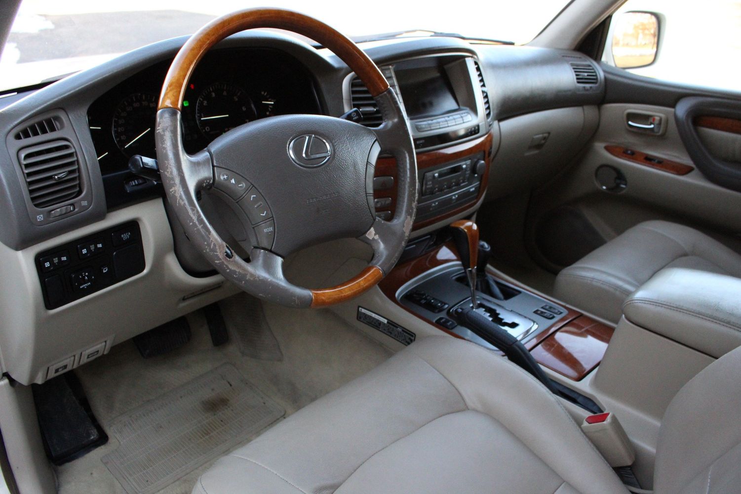 2003 Lexus LX 470 | Victory Motors of Colorado