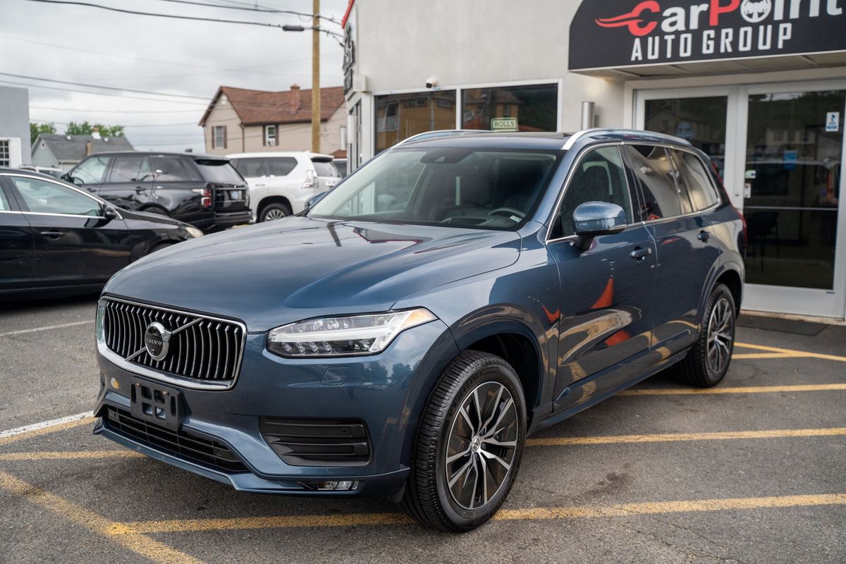 2020 Volvo XC90 Momentum